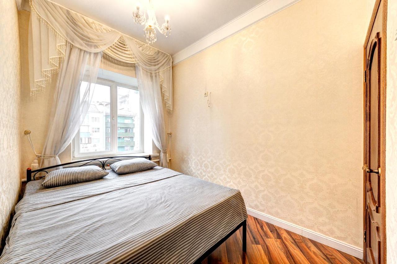 Apartments With 3 Rooms Near Palace Ukraine Киев Екстериор снимка