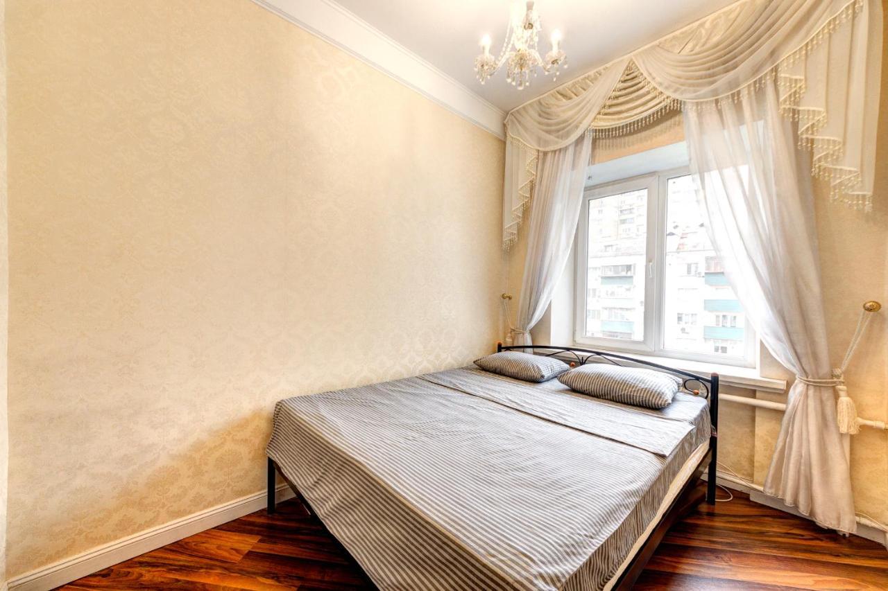 Apartments With 3 Rooms Near Palace Ukraine Киев Екстериор снимка