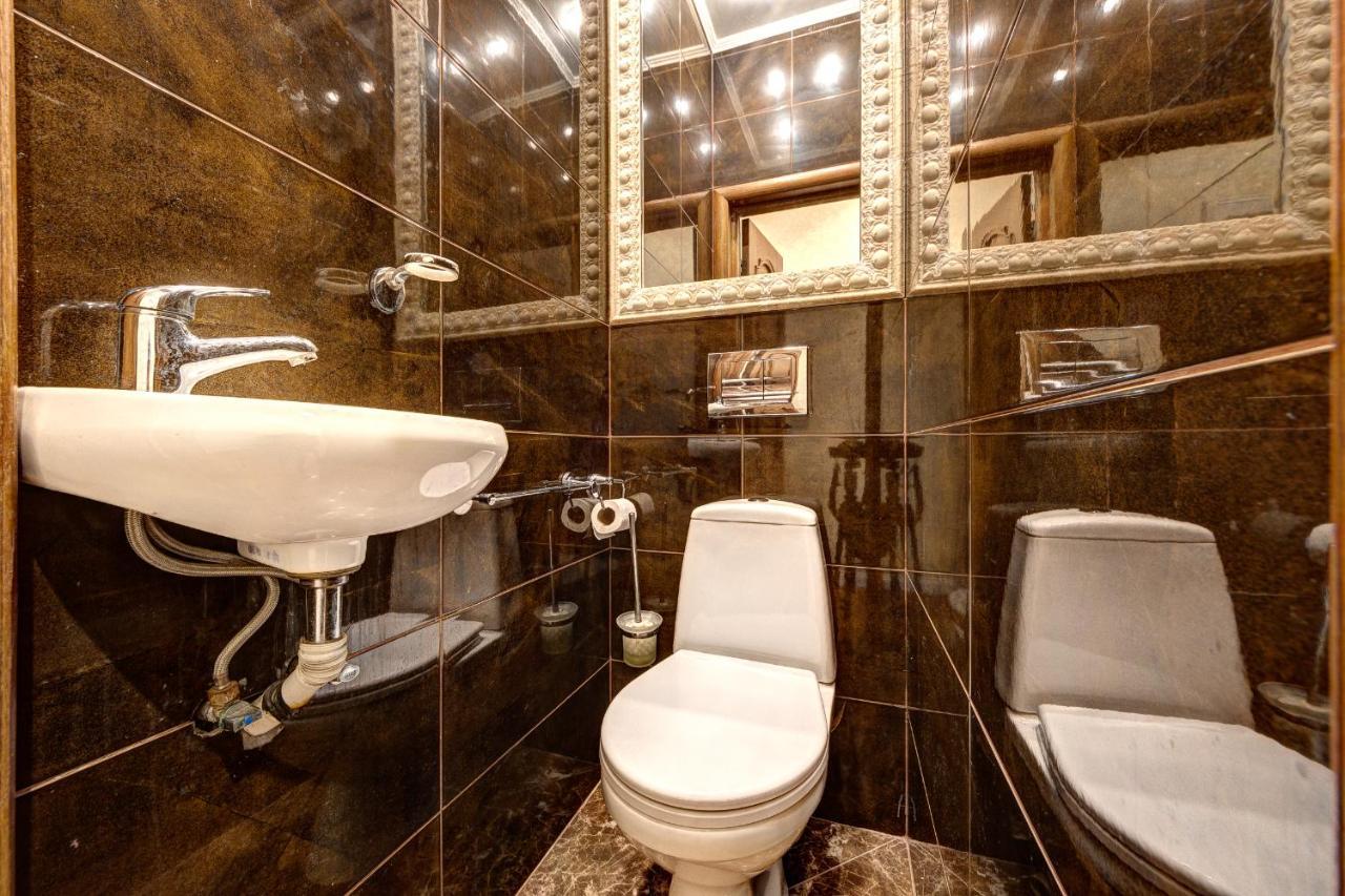Apartments With 3 Rooms Near Palace Ukraine Киев Екстериор снимка