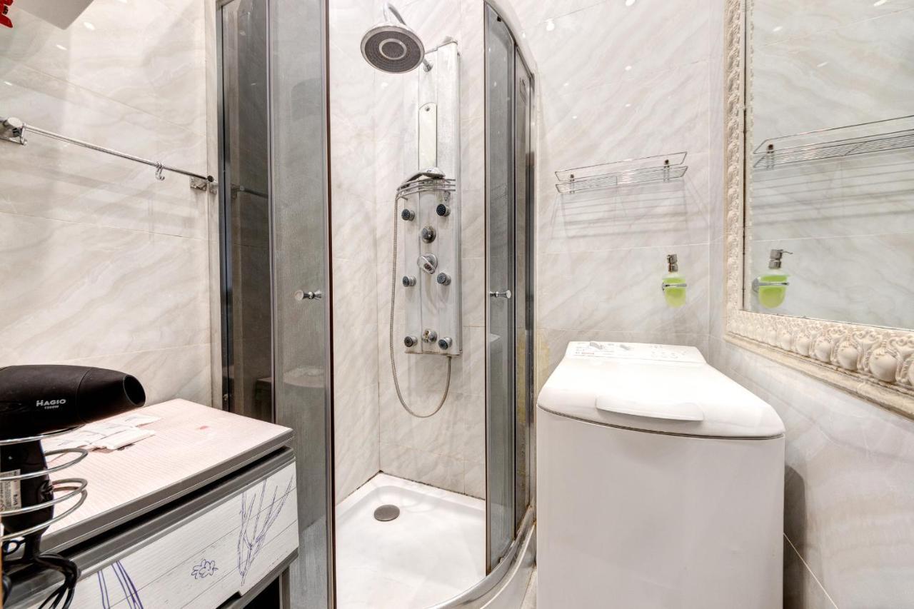 Apartments With 3 Rooms Near Palace Ukraine Киев Екстериор снимка