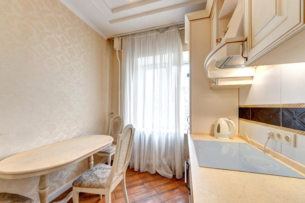 Apartments With 3 Rooms Near Palace Ukraine Киев Екстериор снимка
