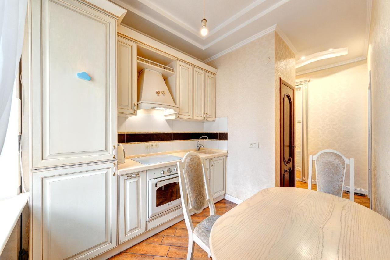 Apartments With 3 Rooms Near Palace Ukraine Киев Екстериор снимка