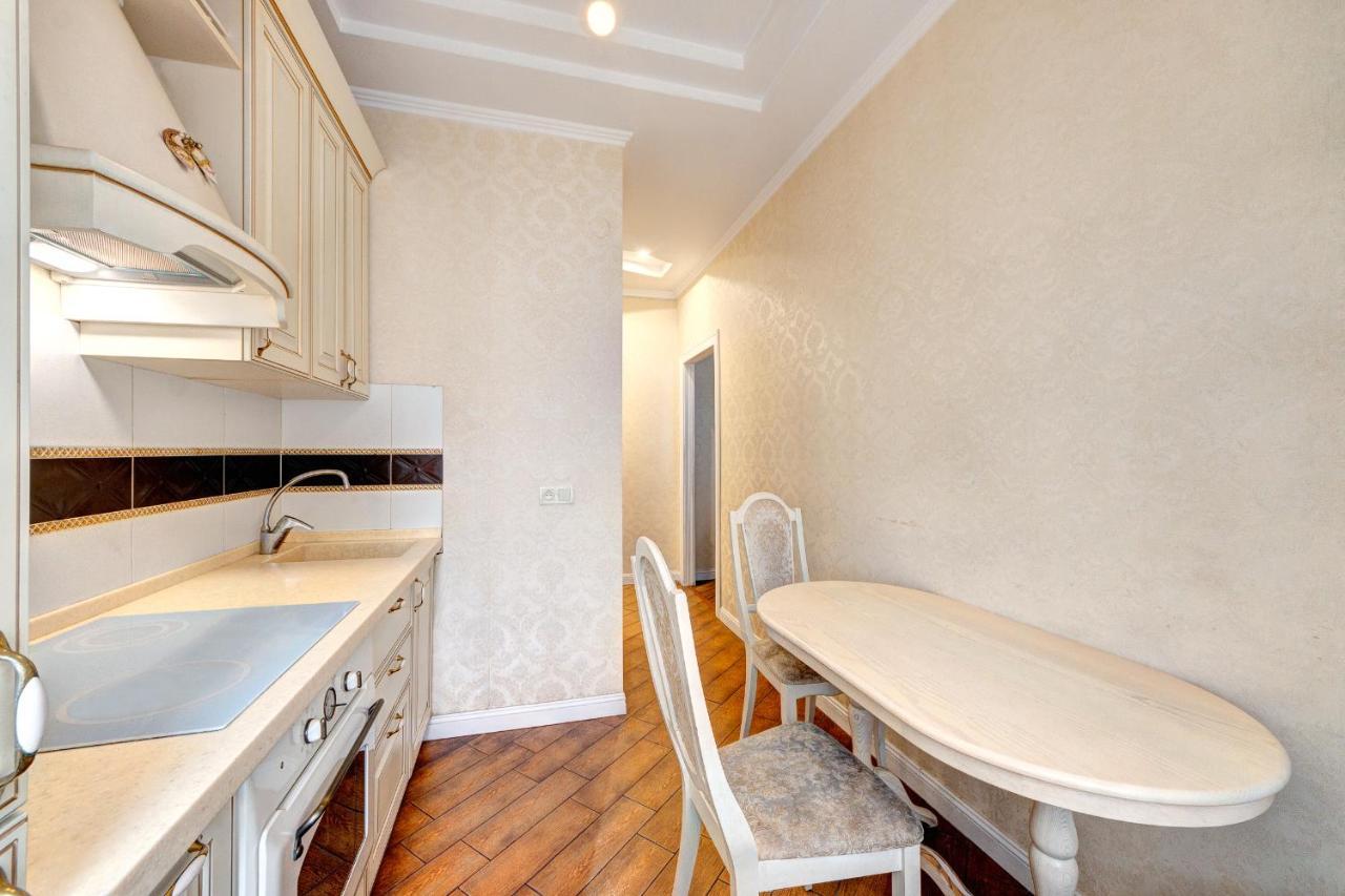 Apartments With 3 Rooms Near Palace Ukraine Киев Екстериор снимка